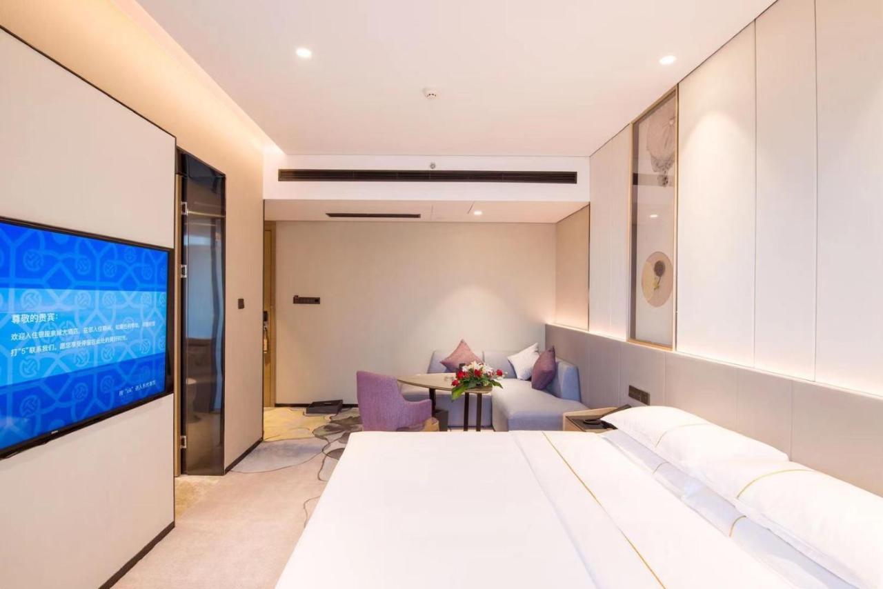 Jinan Silver Plaza Quancheng Hotel Exterior foto