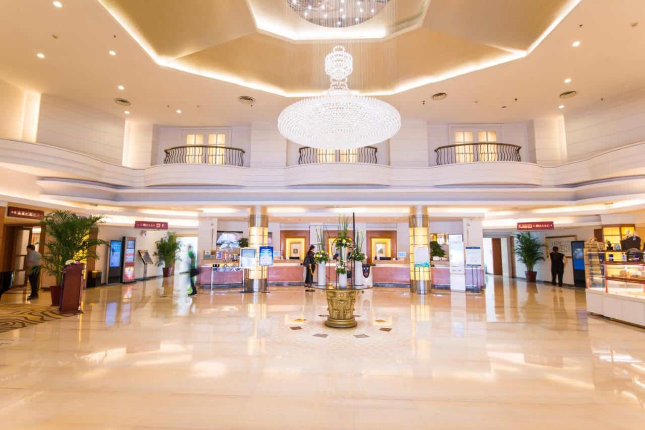 Jinan Silver Plaza Quancheng Hotel Exterior foto