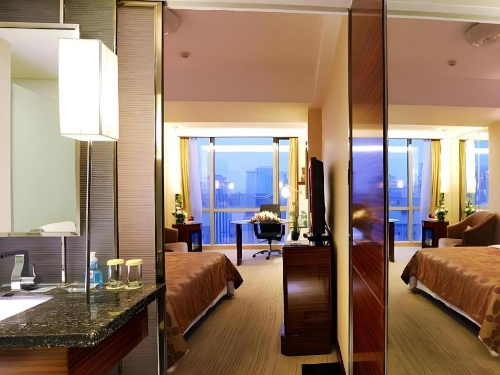 Jinan Silver Plaza Quancheng Hotel Exterior foto